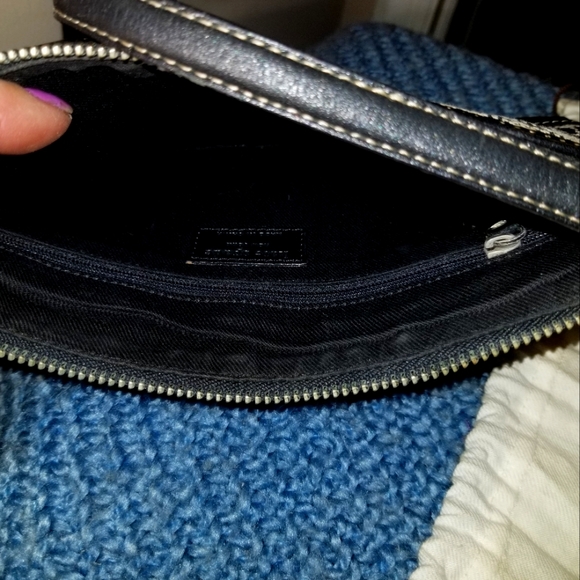 Authentic Kate Spade Noel Signature Bag w Dust Cover - Picture 11 of 11